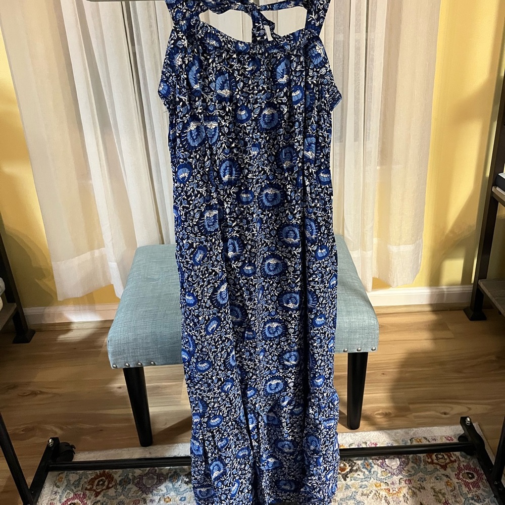 Old Navy Navy and Light Blue Floral Dress